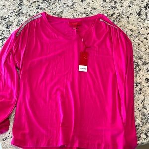 Women’s long sleeve top